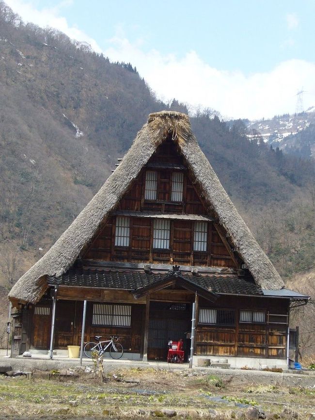 【すがぬま　がっしょうづくり　しゅうらく】<br />◆ところ：富山県南砺市菅沼<br />▼