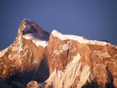 憧れのネパールヒマラヤトレッキング・・・?素晴らしいアンナプルナの夕景