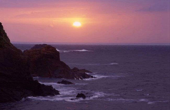 大王崎の岬で岬町風景と夕日を写しにカメラ仲間と撮影旅行