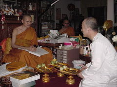 チェンマイの瞑想寺に体験入門（２００２年正月）