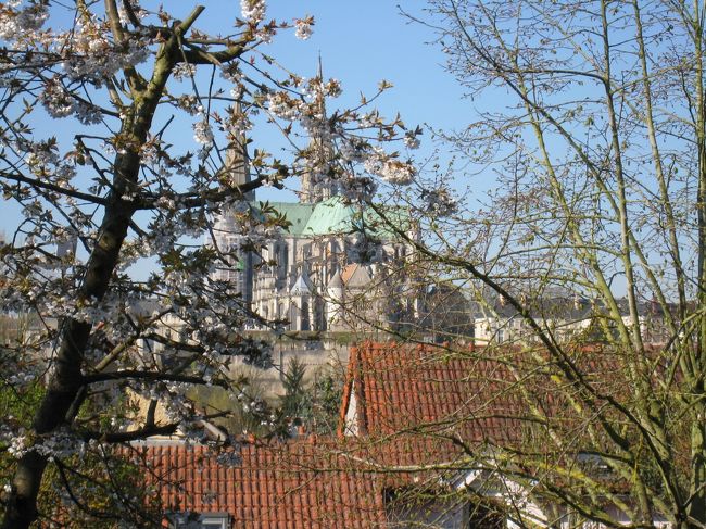 シャルトル大聖堂（フランス世界遺産めぐり２日目①）
