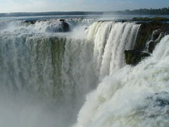 南米三大絶景10日間 ?の１イグアスの滝(アルゼンチン側)