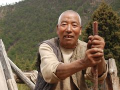 雲南省１５日間縦断の旅　　巴羅格宗