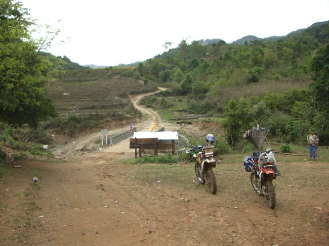2008年ＧＷ<br />チェンマイからミャンマー側のタチレクまで<br />オフロードバイクで国境沿いを走行しました。