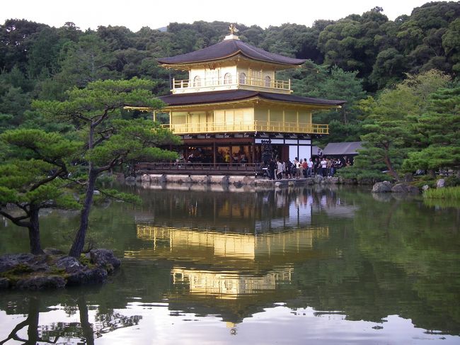 京都の中でも一、二を争うスター選手といえば…？<br /><br />金色に輝く理想郷「金閣寺」だーい！