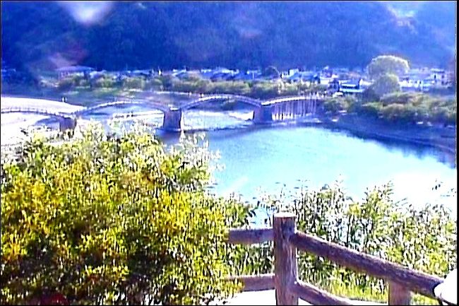 錦帯橋と岩国城が見える露天風呂