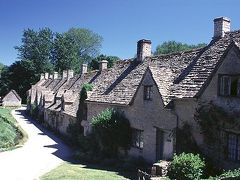 熟年夫婦の珍道中　＜Bibury/Cotswolds/UK＞