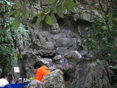 2004秋、中国旅行記5(25)：11月3日(5)杭州・布袋像、霊隠寺