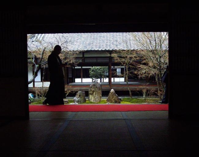 目的は旅に行くこと＆寺社仏閣巡り。<br />第42回・京の冬の旅（非公開文化財特別公開）にちょうど<br />行きたい寺社仏閣が多かったので便乗してきました！<br />スタンプラリーもやってみましたよ。<br />メジャーからマイナーまで、ひたすら歩く旅でした♪<br /><br /><br />