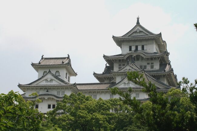2008夏、世界遺産の姫路城(3/5)：西の丸、百間廊下、千姫と勝姫、西の丸からの天守群