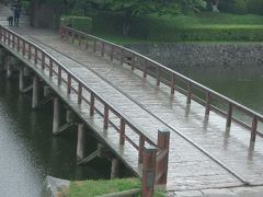 雨の五稜郭　維新志士の　夢の跡