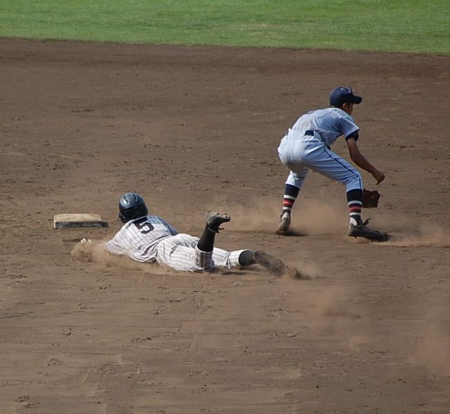 大リーグやプロ野球の観戦ツアーもいいけれど、アマチュア野球だって、熱いですよ。<br />むしろ、死ぬほど熱いです！<br />都市対抗野球と高校野球は、ドラマの連続なので、好きですわ。<br /><br />神奈川の高校野球の観戦旅行記です！