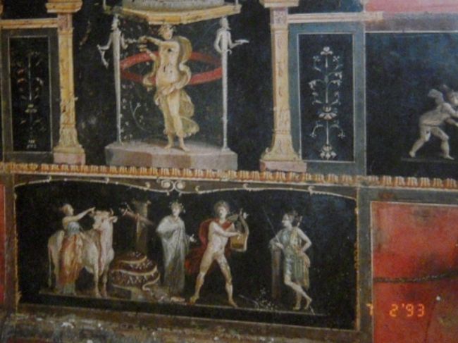 ローマ旅行の合間にポンペイへ<br /><br />表紙写真はベッティの家のフレスコ<br />赤い色が印象的。