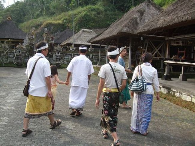 民族衣装で散策 ウブド In バリ島暮らし バリ島 インドネシア の旅行記 ブログ By Ibuさん フォートラベル 民族衣装で散策 ウブド In バリ島暮らし バリ島 インドネシア の旅行記 ブログ By Ibuさん フォートラベル