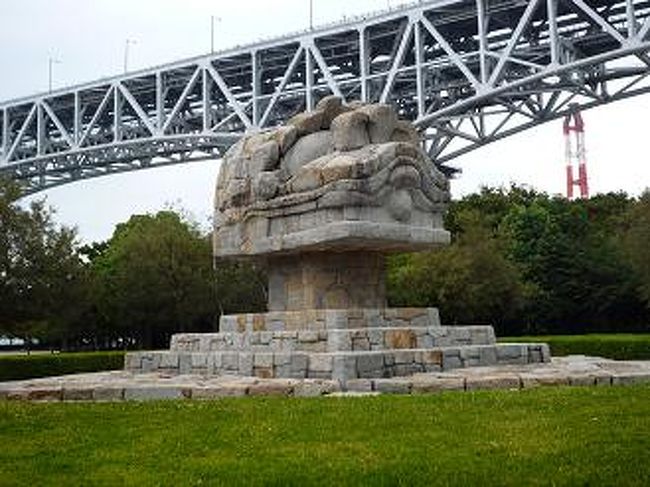 香川県坂出市にある瀬戸大橋記念公園に行ってきました。<br />景色がいいし、記念館(無料)も興味深い展示がいっぱいです。<br />
