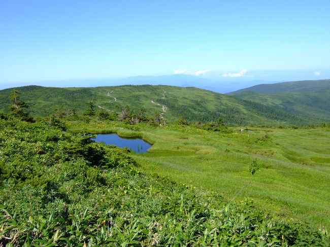 家族のおゆるしを得て一人で１週間かけて安達太良山・磐梯山・吾妻連峰と三つの山をハシゴ登山してきました。<br />途中の１日は休養をかねて喜多方でラーメン屋さんと清酒工場めぐりをしました。<br />年齢も忘れて頑張ったので最終日には体の色々なところにガタがきて完全燃焼しました。