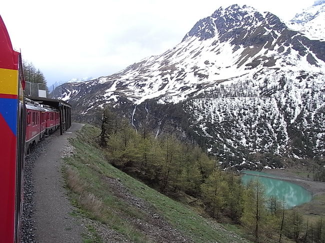 スイス乗物紀行[5] アルプスを行くパノラマ列車---ベルニナ急行 Davos～Tirano
