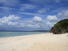 エメラルドの海に浮かぶ島々