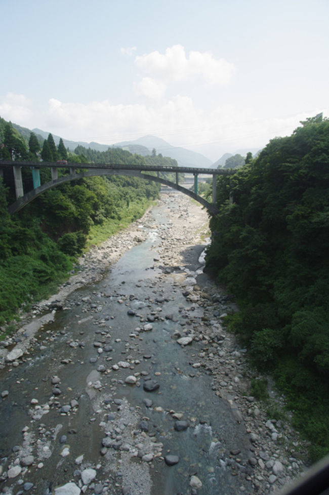 立山黒部アルペンルートの富山側出発点「立山」に向かいます。