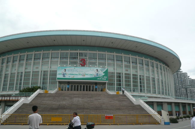 上海・ローバー・トーナメント（ビリヤード）を見入って来ました。<br />会場は「上海体育館」、“上海スタジアム”の中にあり、「上海大舞台」と呼ばれます。