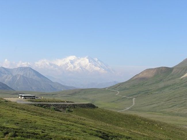 2005年の夏休みはアラスカ。ナショナルパーク二つを巡りました。思い切ってキャンピングカーで旅行しました。アラスカは何もかも新鮮でした。また行きたいなぁ。<br />サイト「かいけのお部屋」http://kaienooheya.xxxxxxxx.jp/の方にも写真や日記があるのでよろしかったらどうぞ。