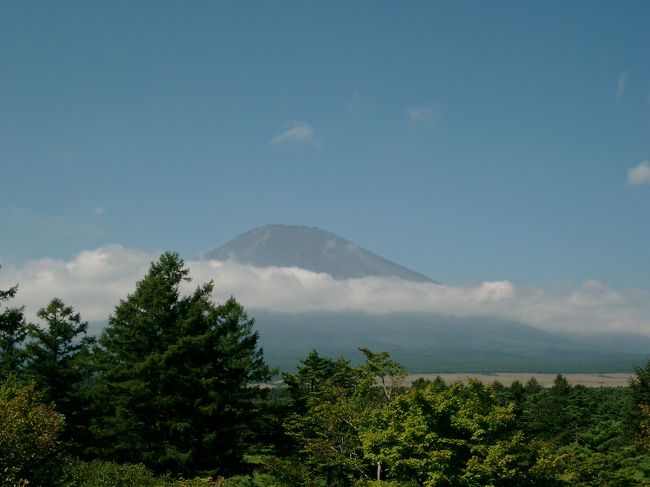 毎年恒例のゴルフ。天気よく、富士山もばっちり。