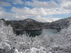 五色沼の紅葉を見る筈が、初雪で一面雪景色　　（１） Gosikinuma, Fukusima pref. Japan