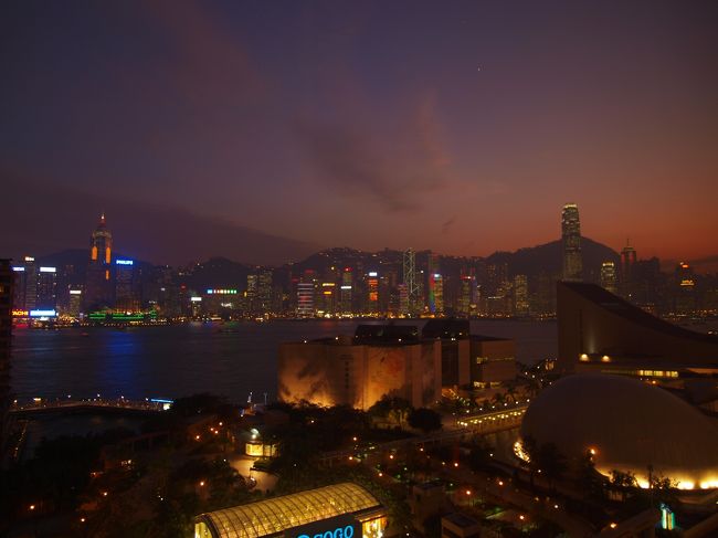 ちょっと本格中華を食いに香港まで。<br /><br />ホントは台湾と悩んだのですが、<br />やっぱ香港の方が旨そうなんで。<br /><br />今回は８年ぶり？の香港で、<br />思い出の味をめぐります〜。