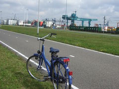 ロッテルダム　港湾地区をサイクリングで