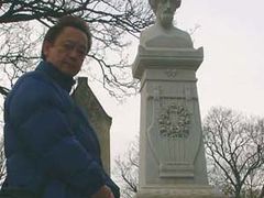 パリ（2008年11月）モンマルトル墓地の偉人達