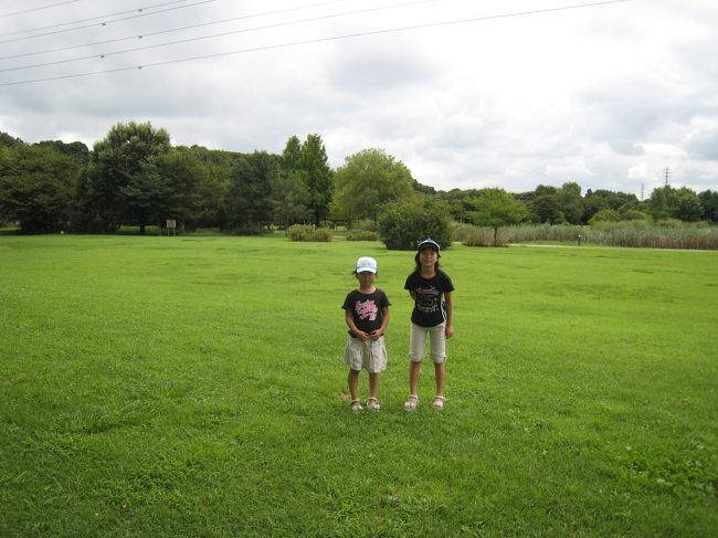 　長女が自転車を新規購入したので、サイクリングへいってみた。自宅から約10キロ。次女と3人で約1時間かかった。天気はよく気持がよかった。