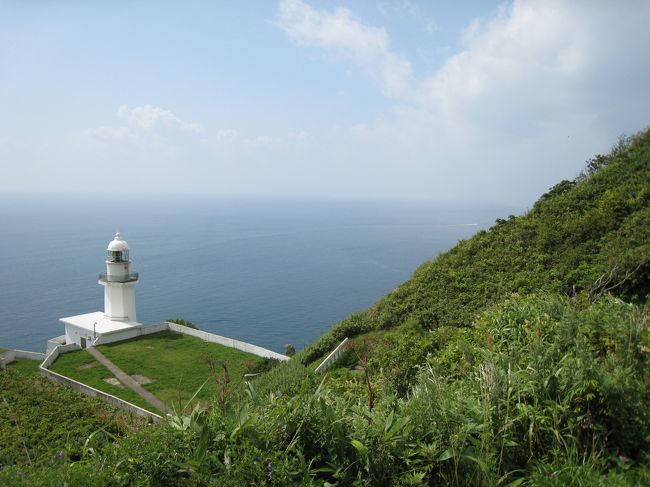 　チキウ岬で地球のまるさを実感できるかと思ったが、あまりわからなかった。天気はよく景色は最高だった。その後洞爺湖ロープウェイに乗り、昭和新山を堪能。昼食を食べてから、大沼へ。