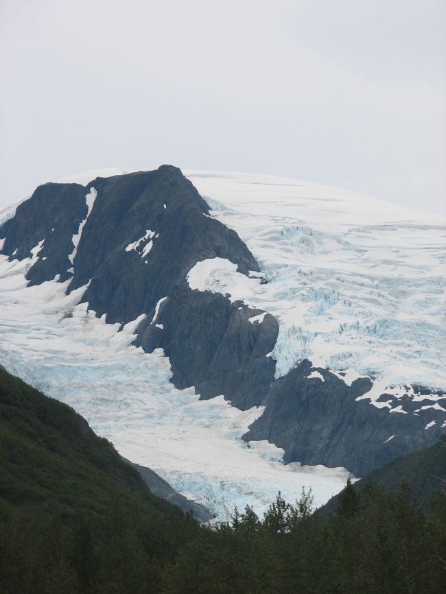 2006年9月に、値段が下がるのを待って氷河クルーズに行ってきました。