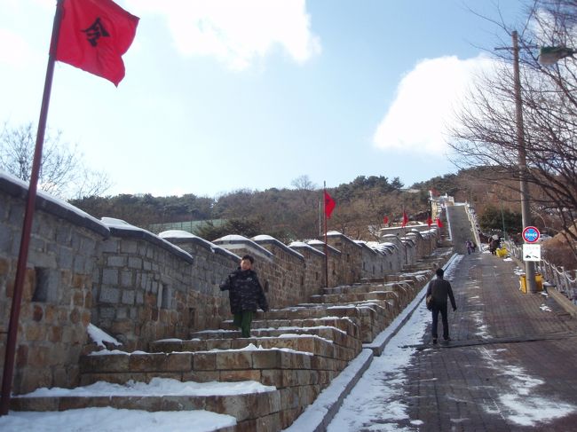 韓国は３度目ですが、ソウル以外には足を伸ばしたことがなくて、今回は友人の故郷水原で２泊３日を過ごしました。