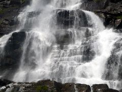 スカンジナビア旅情?:31双子の”若返りの滝”・ツヴィンネ滝