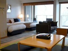 １２．東急ハーヴェストクラブ ヴィアラ 箱根翡翠　５名定員のスタンダードルーム　ルームチャージ￥１４，７００−の和洋室