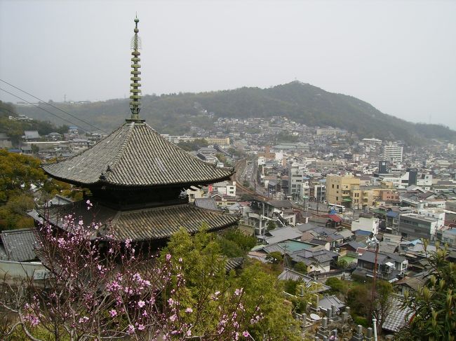 春先にちょこっとお休みが出来たので、<br /><br />一度は行ってみたいと思った広島に行ってきました。