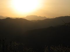 再び、宝登山の蝋梅園を訪ねる・・・両神山の美しい山容を求めて