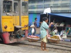 マハチャイ市場（タイのローカル市場）