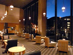 １４．東急ハーヴェストクラブ ヴィアラ 箱根翡翠　食楽房 花菜の夕食　夜のホテル