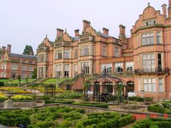 イギリス　ウエルコウムホテルとイギリス庭園