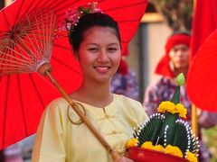 ワット・プラタート・チョーヘーのお祭りに行ってきましたぁ。