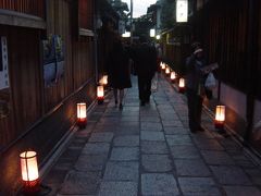 桜もちらほら京都　東山花灯路