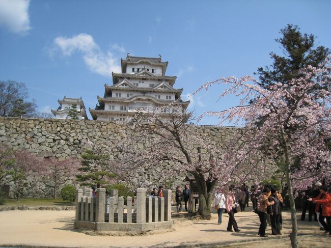 姫路城を見るために神戸へ<br />一泊二日の短い旅ですが、元町・有馬温泉・六甲山・姫路を巡ってきました。
