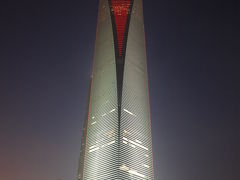 上海　ビルの高さ競争はこの浦東で今後も続くのか？！