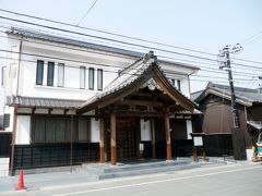 塩竈神社下の町並み　　その４　御釜神社、名店