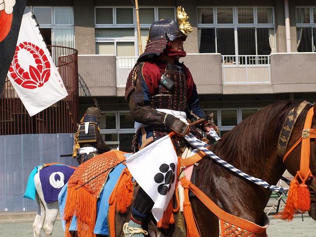 東京三大祭　神田祭　神幸祭<br /><br />今年も相馬から騎馬武者が来てくれました。<br /><br />水天宮近くの「有馬小学校」へ集合　出陣です<br /><br />集合の様子を<br /><br />神田祭ｃｈ<br />http://kanda-ch.blog.ocn.ne.jp/