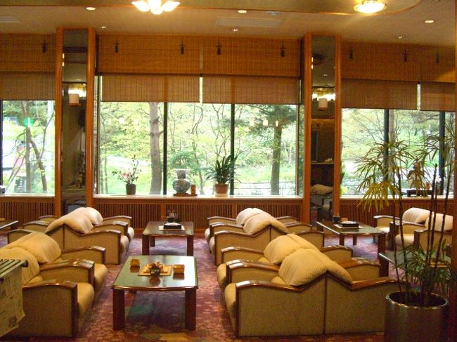 東北旅行2日目の夜は、大塩裏磐梯温泉のホテル観山に泊まりました。