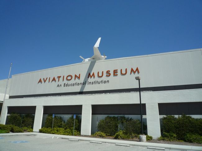 Hiller航空博物館（Hiller Aviation Museum）に行きました。<br /><br />詳細はコチラ ↓<br /><br />http://futachan.seesaa.net/article/119338245.html<br /><br /><br />博物館のURLはコチラ ↓<br /><br />http://www.hiller.org/