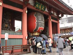 カメラ教室の実習で浅草寺へ…